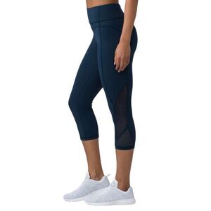 Lululemon Twist & Train Crop Legging 19” Jaded Size 4